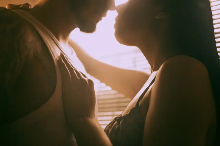 6 Signs You’re Good in Bed