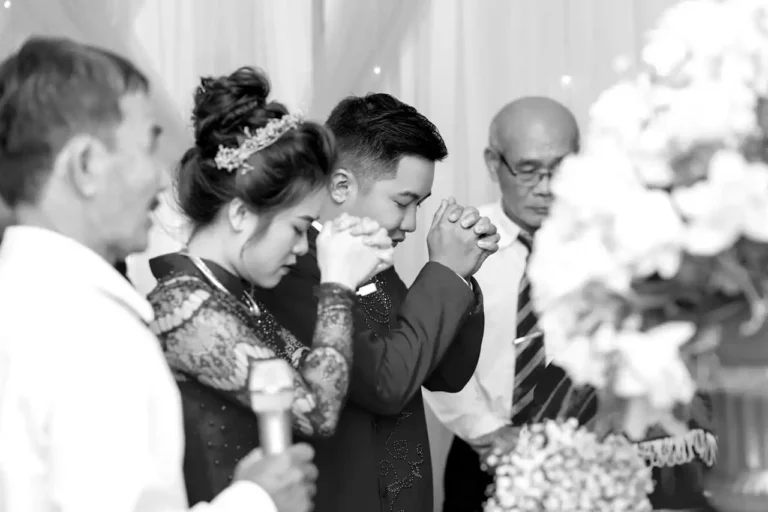 15 Simple Prayers That Changed My Husband’s Heart Overnight